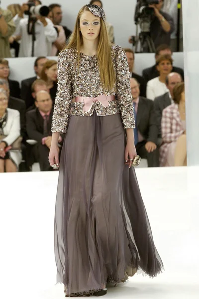 Look 50